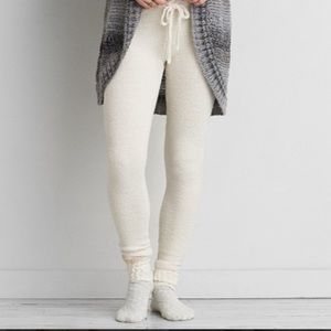 American Eagle White Cozy Jogger/Leggings